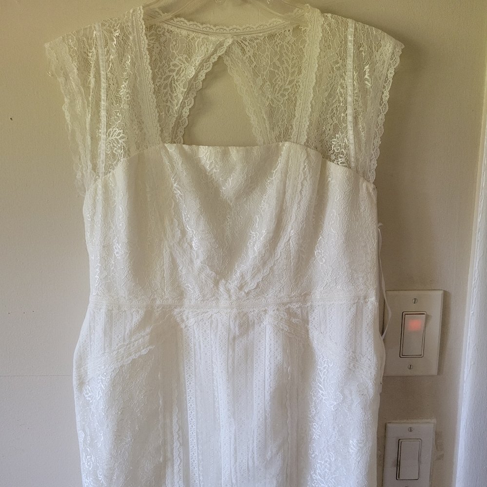 White lace dress